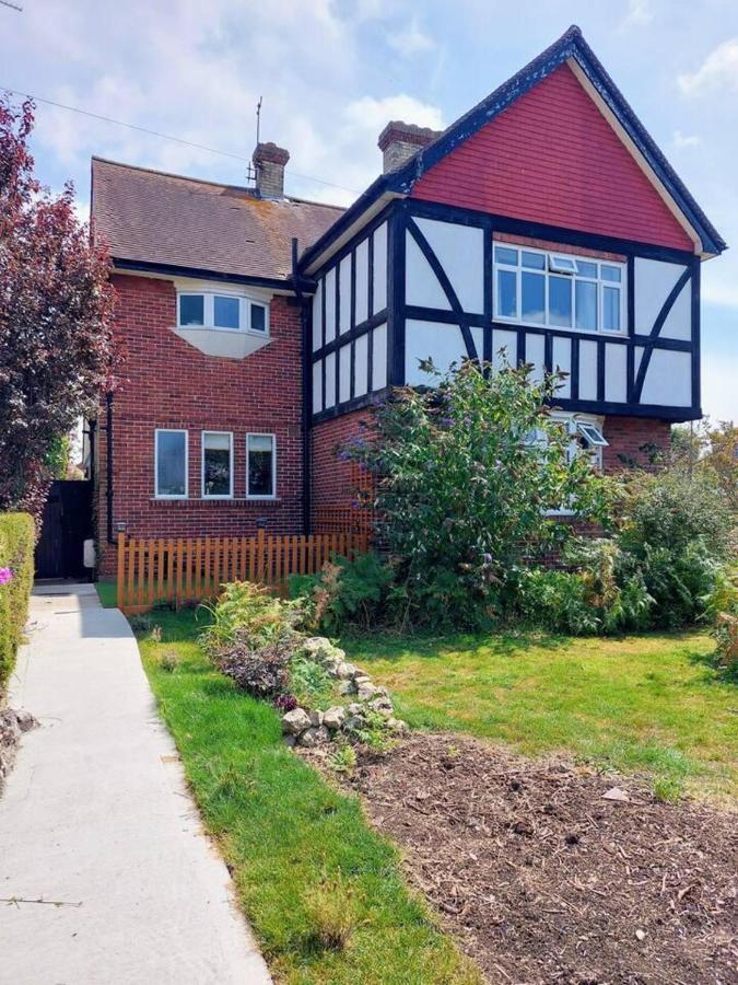 Inviting 1-Bed Apartment In Herne Bay Eksteriør bilde