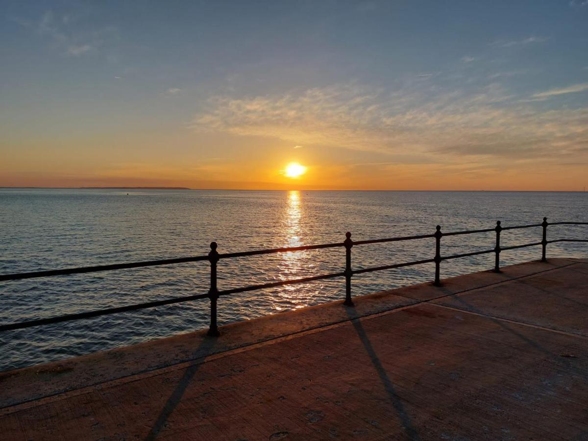 Inviting 1-Bed Apartment In Herne Bay Eksteriør bilde